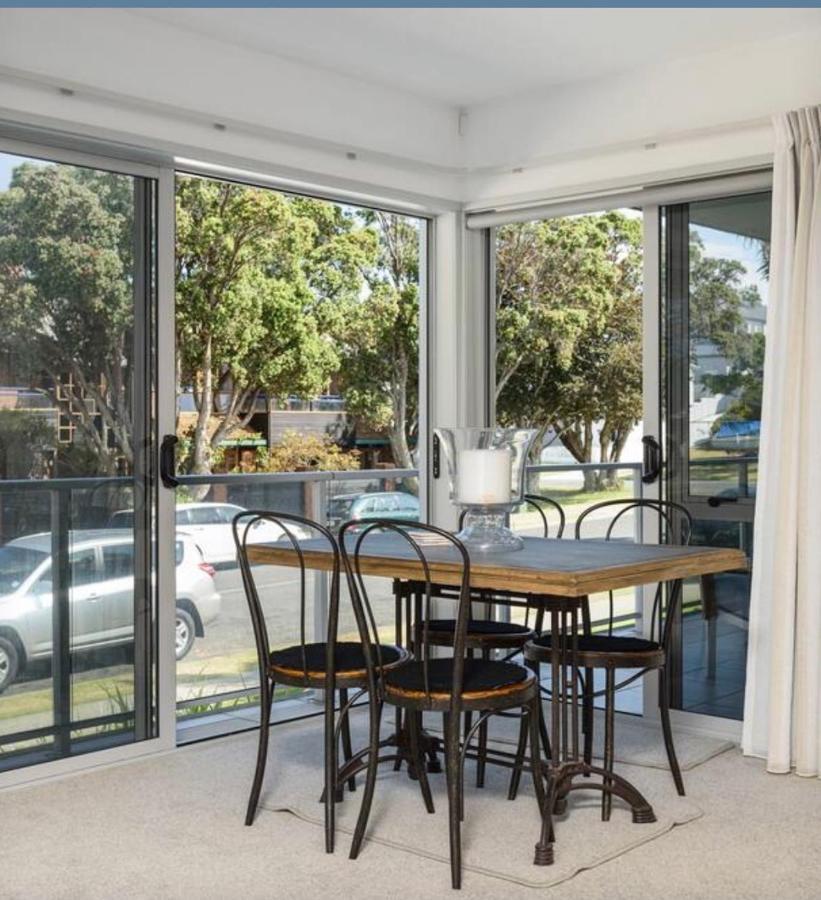 Modern Beach Apartment With Pool & Location Mount Maunganui Exterior foto